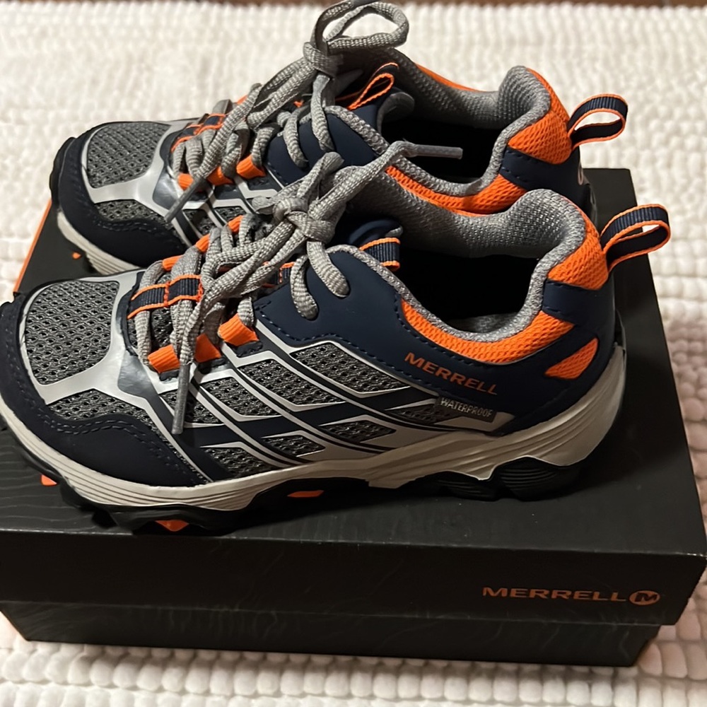 Merrell Kids Moab Low A/C Waterproof (Little Kid/Big Kid)